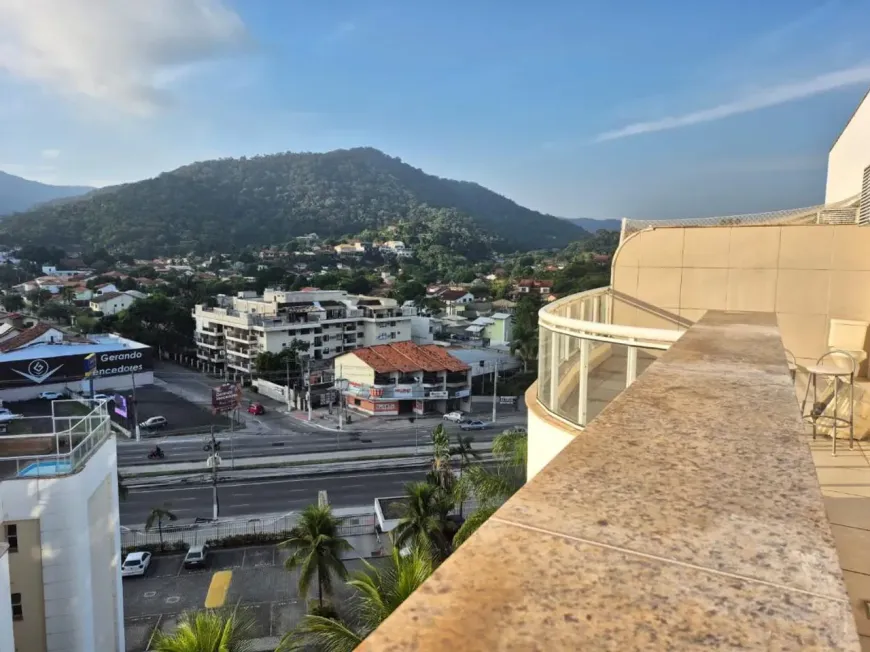 Apartamento de 250 m² no Cond. Praias Oceânicas, com varandão e piscina privativa